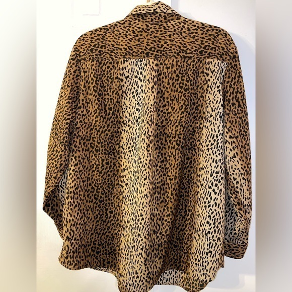 Faded Glory Leopard Print Button Down Shirt - Picture 2 of 3